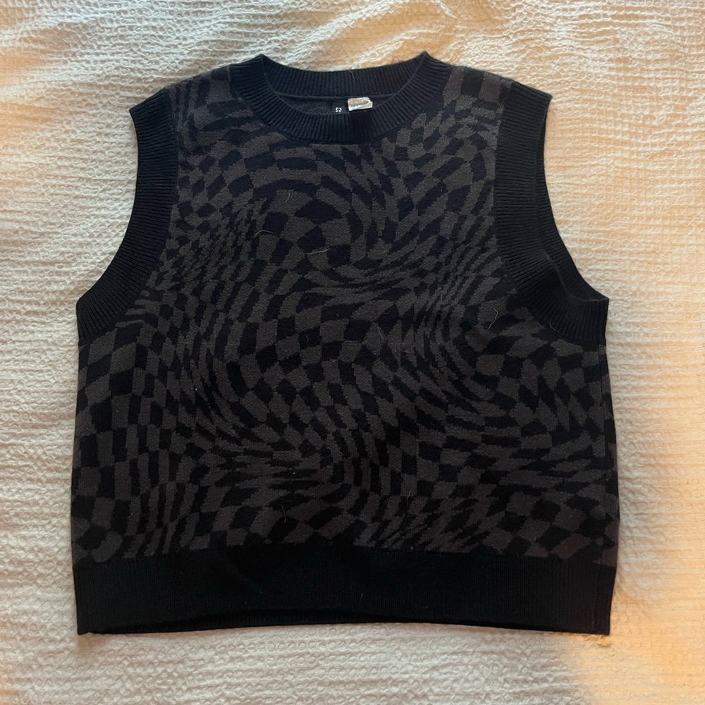 H&M black illusion sweater vest